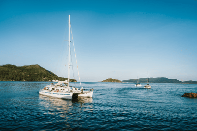 Living on a Bug-Out Sailboat: Pros and Cons